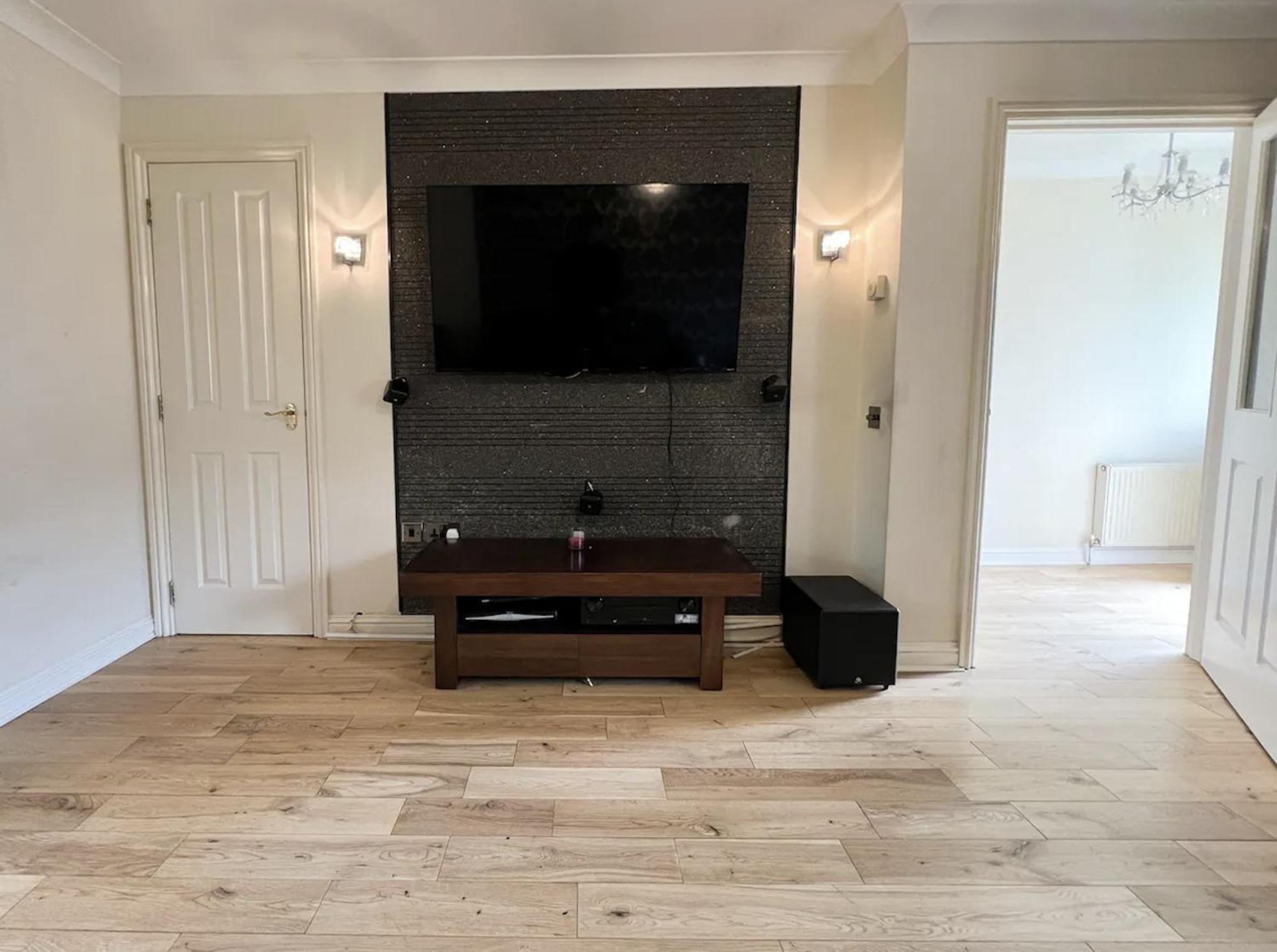 Glasgow Central - Entire House - Free Parking , Free Super Fast Wifi , Private Garden & Parking Security Exterior photo